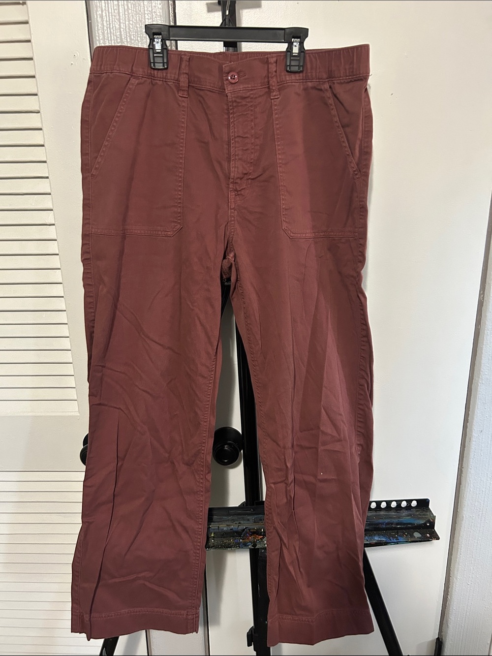 American Eagle ex-boyfriend pant in rust/maroon